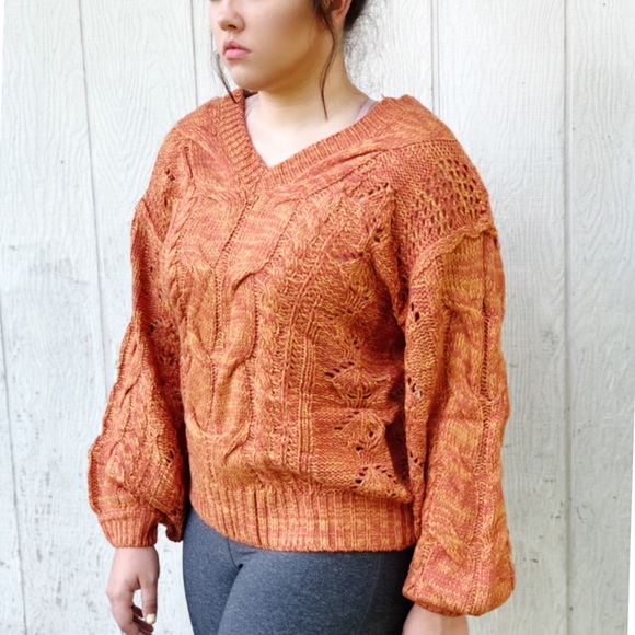 Chunky two toned textured sweater - Picture 6 of 7